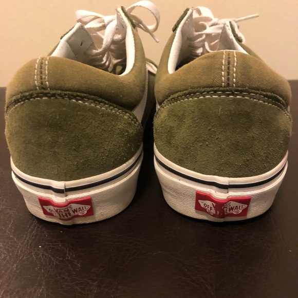 Vans! - Picture 4 of 5